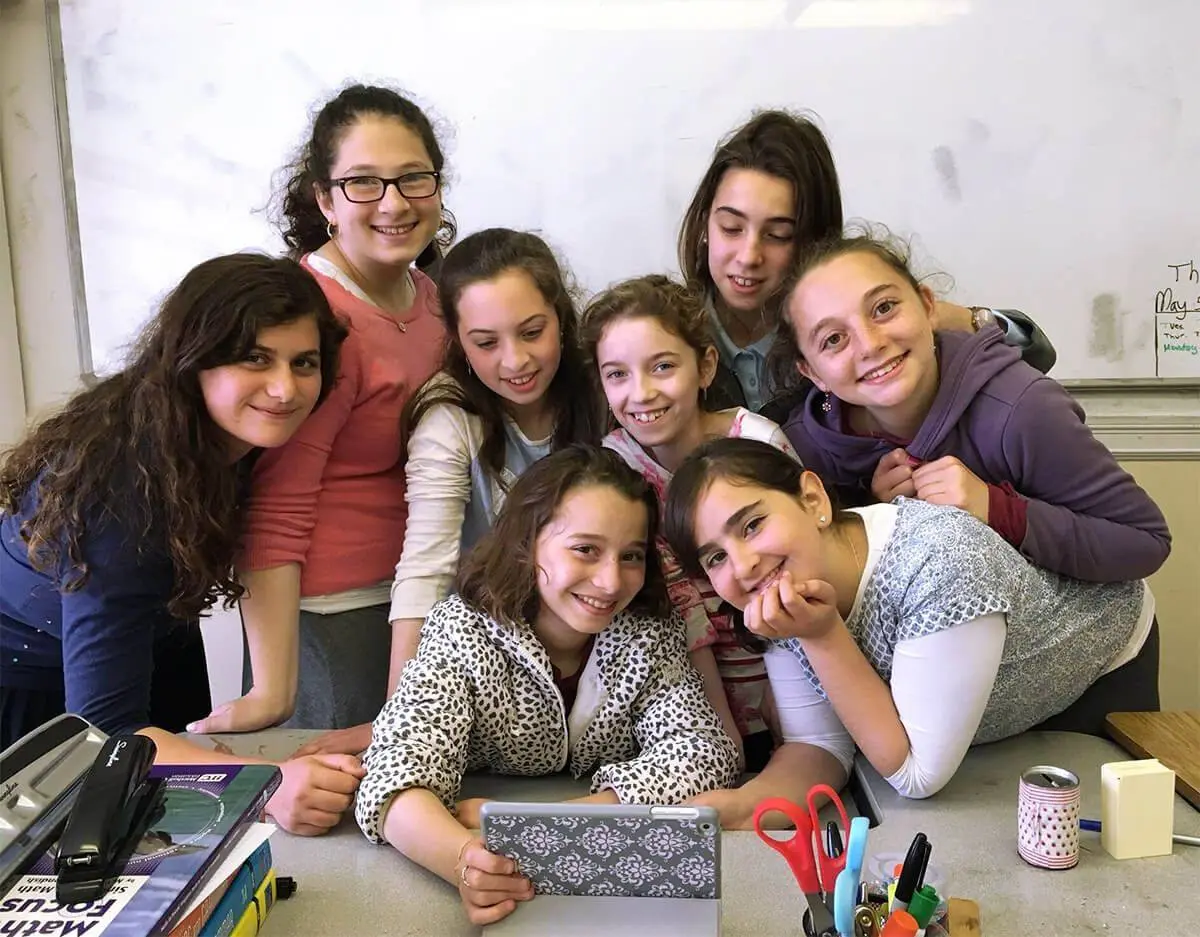 Bais Menachem Yeshiva Day School