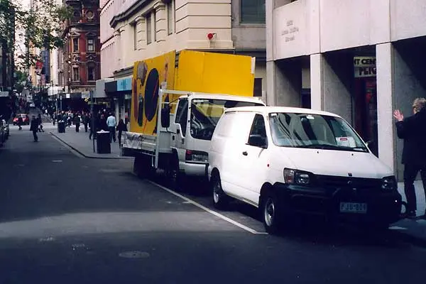 1300 360 644 03 9229 9999 03 9819 1777 Walkaround Pty Ltd 03 8598-9144