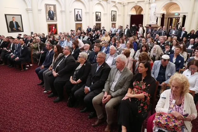 Melbourne CBD Chabad Host Local Officials In Community Sukkah Chabad of Melbourne CBD