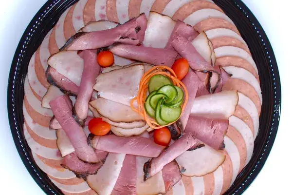 MEHADRIN 387 Rue Bernard O, Montréal, QC H2V 4B7 Tel. or SMS (514) 279-6351 Email: parc@mehadrin.ca & mehadrinmeats.ca