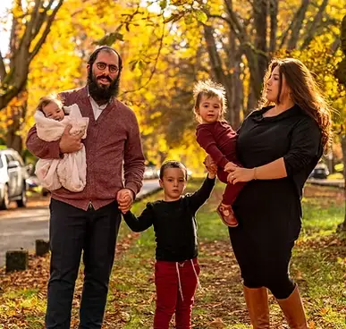 Chabad at University of Washington P. O . Box 45512 Seattle, WA 98145 info@JewishUW.com 206-501-9159