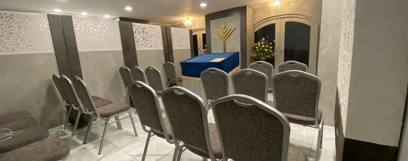 Minyan Bar Mitzvahs and Weddings Synagogue Memorial Board Calendar