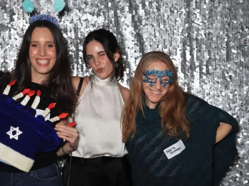 YJP Chanukah Photobooth 2024