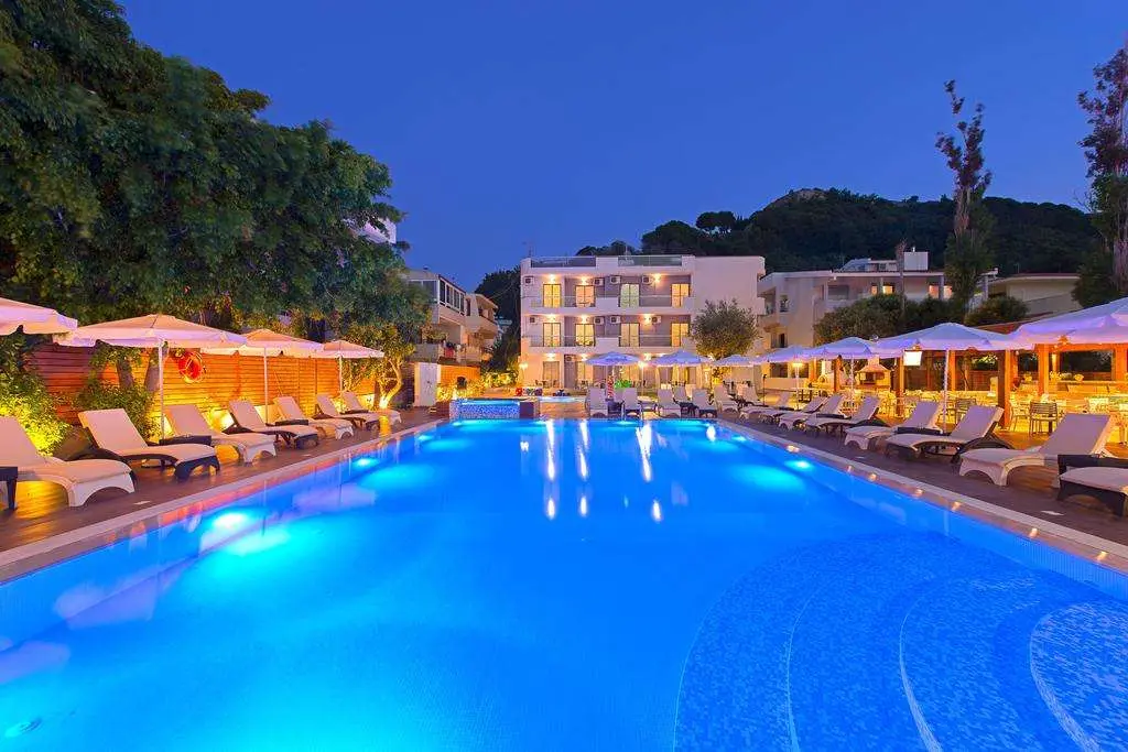 Sunny Days Apartments Hotel