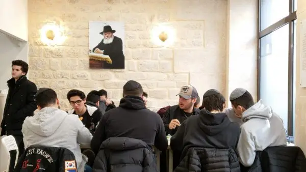 Cantine cacher