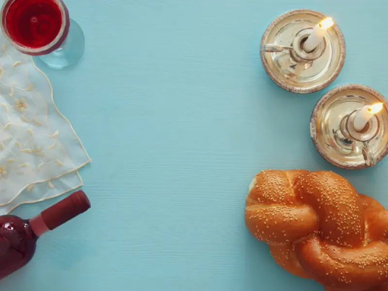 Join a Shabbat Dinner