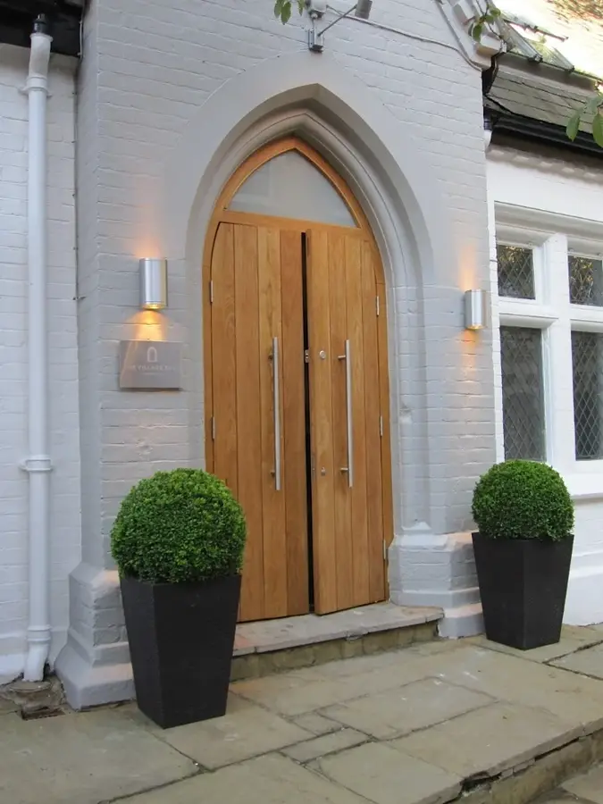 Shul/Synagogue times in the heart of Hampstead Village.