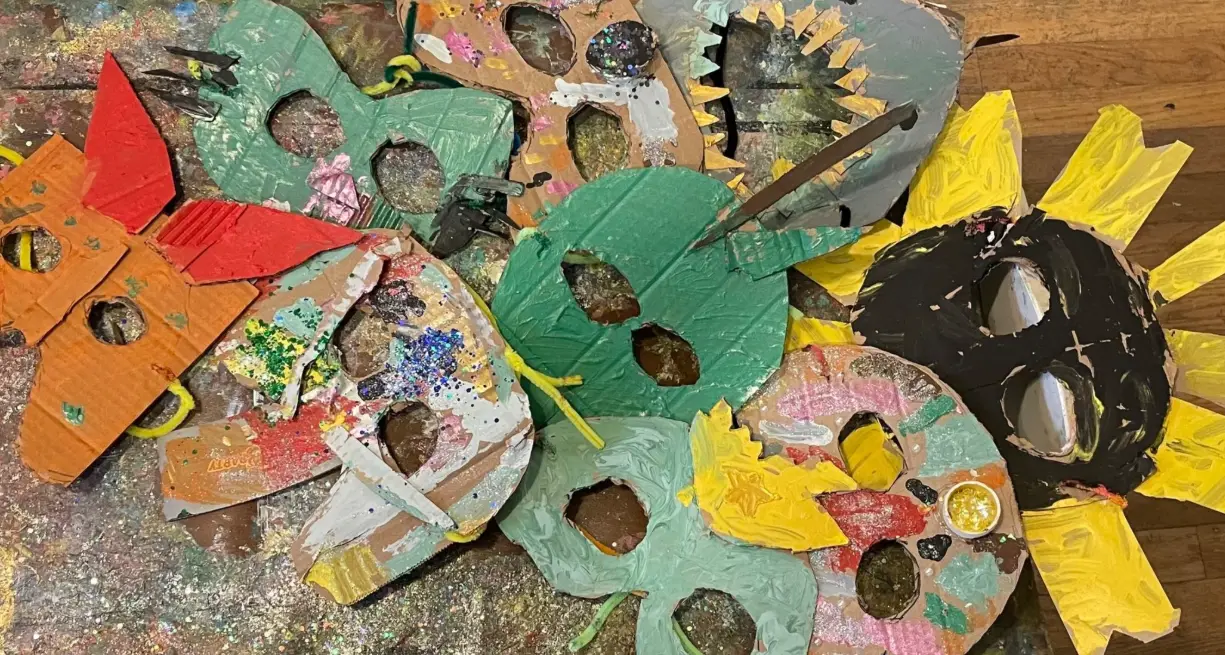 Puppets: A Multi-Sensory Experience