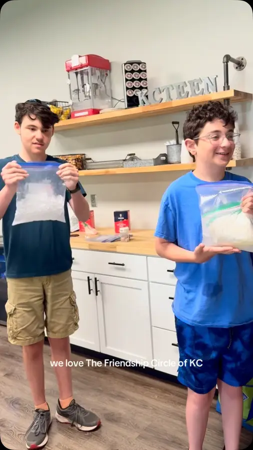 August is full of opportunities to build friendships, make memories, and celebrate inclusion at Friendship Circle!

Join us this month for Teen Scene, Sunday Ci